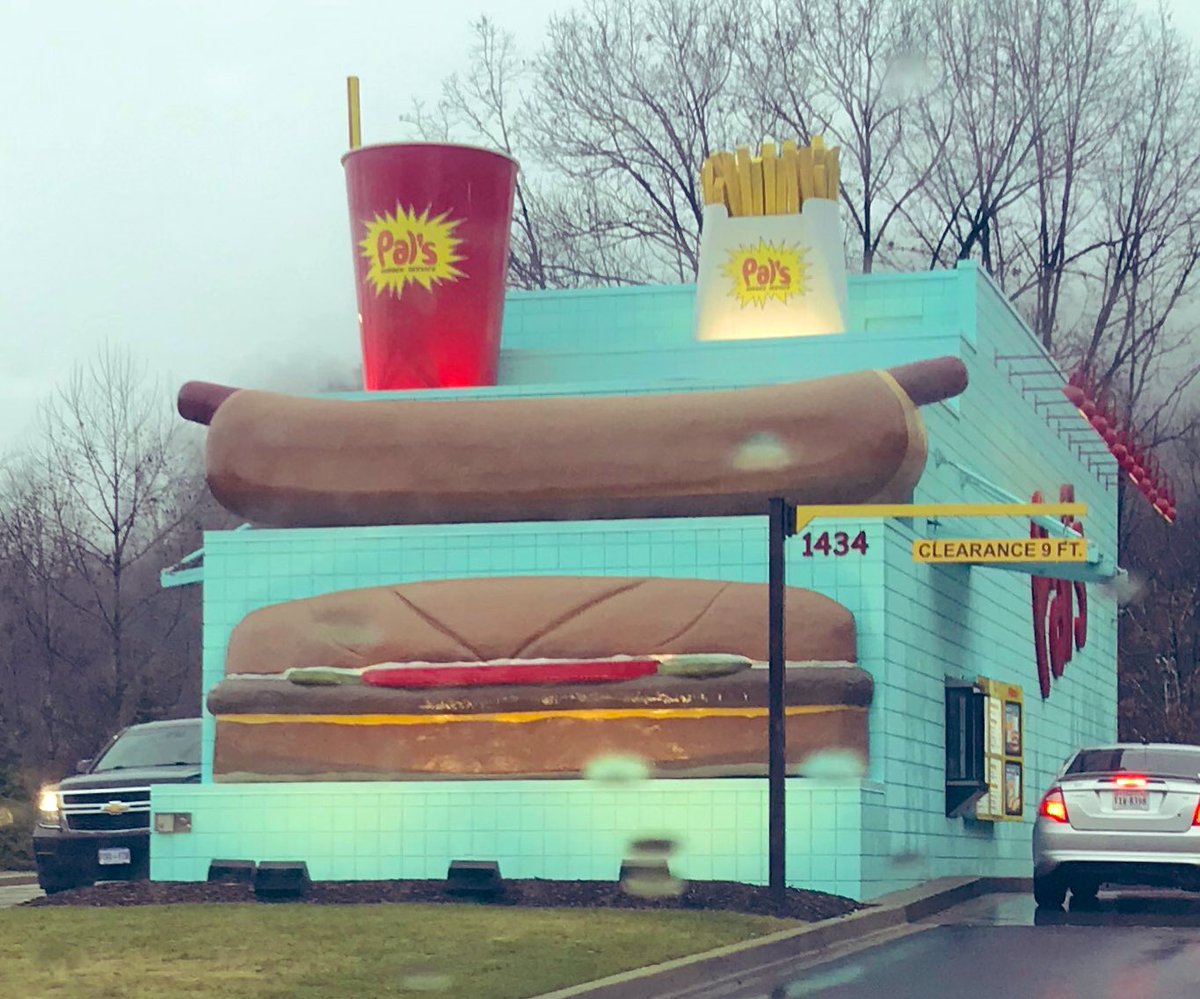 smiller_educ8or's tweet photo. Hitting up the hometown favorites while visiting my parents for Christmas #PalsSuddenService #FrenchieFry https://t.co/LikuAVoA1w