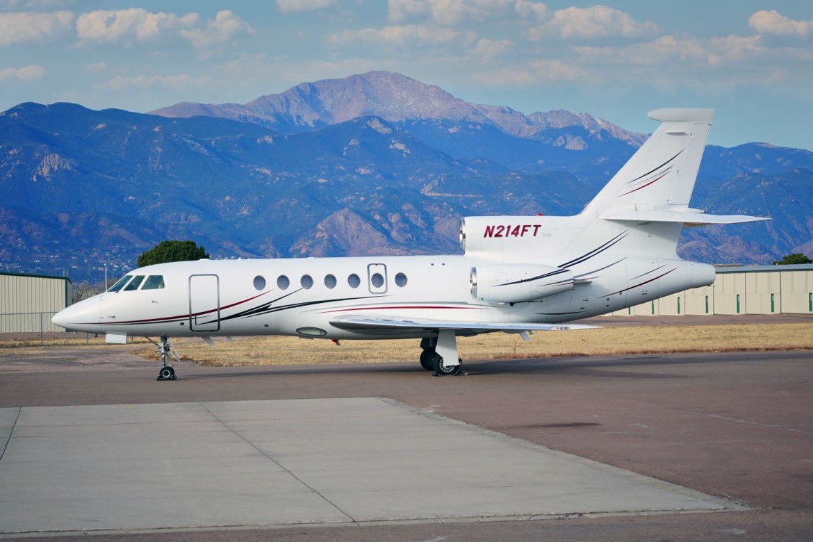 ParAvionLtd's tweet photo. Give the gift of travel this holiday.  What better way to head to ski country than in a F50EX?  Best in class for high/hot/heavy ops!  Call PAL for details. #Falcon50EX #dassault #bizjet #flyprivate #ontimedepartures #bizavworks https://t.co/PImmyDWpnk