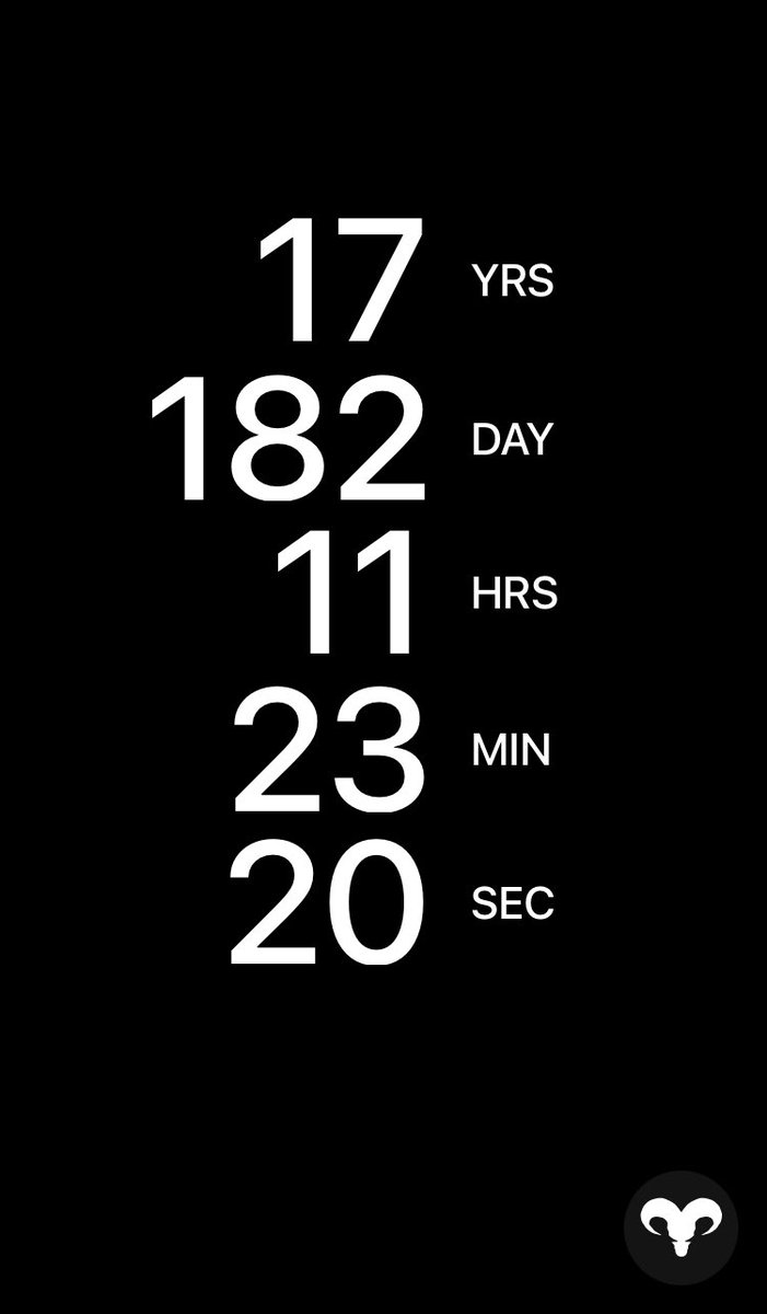 HardwellSexo's tweet photo. 17 años me quedan, ya he pasado el ecuador de mi vida #CountdownApp https://t.co/MTLyu2oTE5