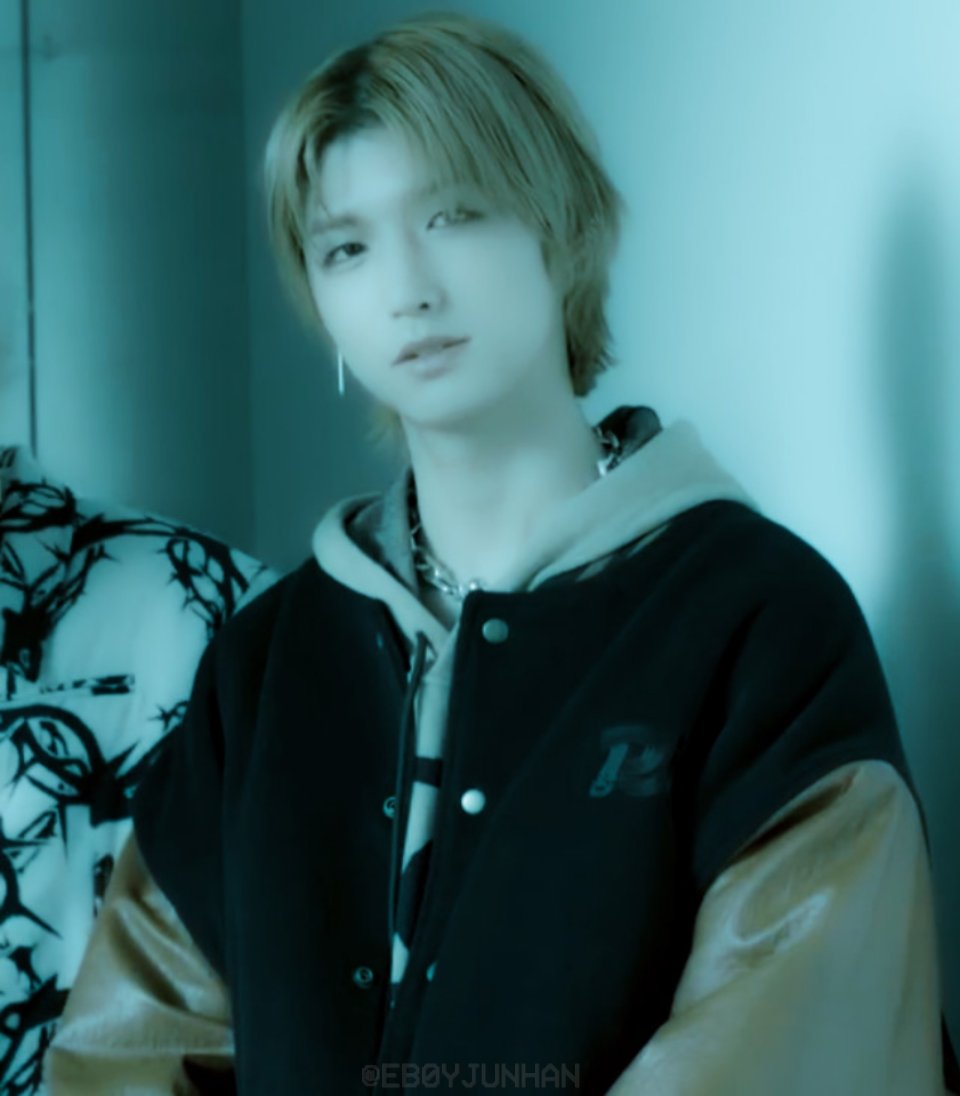 ⛓🖇
#JunHan #준한 #형준한 #XdinaryHeroes