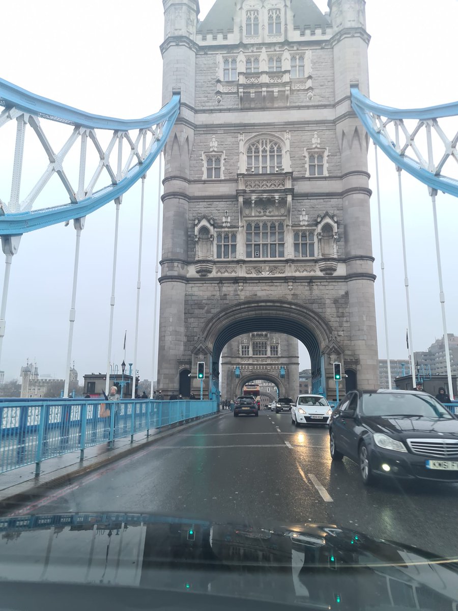 Red1Response's tweet photo. It might be Boxing Day but it doesn't slow down for the Red 1 Response team! 🎄🎁☃️

Today we've got teams mobile across the UK! 🇬🇧 Providing healthcare professional delivered COVID-19 testing across London, South Wales and Birmingham area. https://t.co/VcrFQV3jo1
