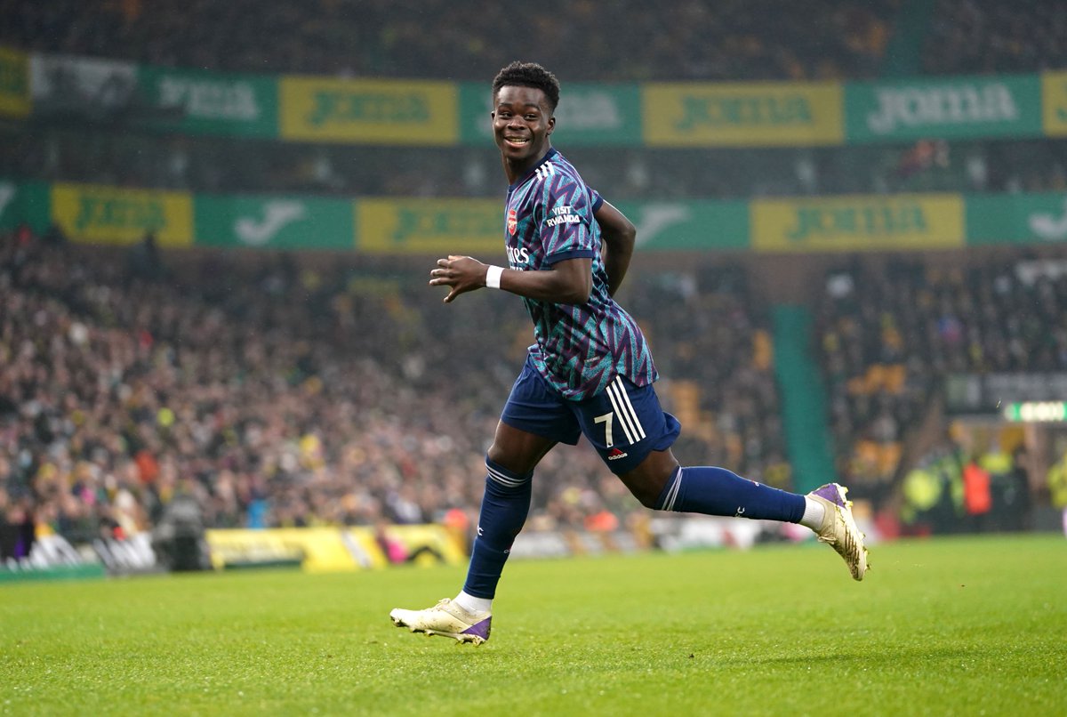 Squawka's tweet photo. Most PL goals scored by players under the age of 21 this season:

◉ Bukayo Saka (5)

Most PL assists by players under the age of 21 this season:

◉ Bukayo Saka (4)

Bringing the heat. 🌶 https://t.co/uq8zMi8tOr