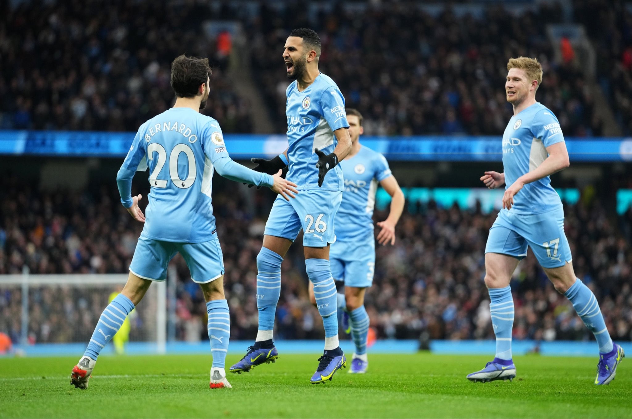 MANCHESTER CITY DUO COULD MISS OUT VS LEEDS UNITED