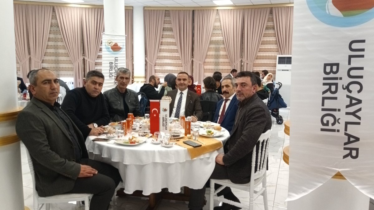 kasider_58's tweet photo. Uluçaylar Birliğinin Nurtepe sosyal tesislerinde düzenlemiş olduğu birlik beraberlik gününe katılan başkanımız @mkemalbaykal birlik başkanı ve yönetimi ile hoş sohbetler gerçekleştirildi
Nazik davetlerinden dolayı teşekkür ediyoruz
#KalbimizSivas
#Kasider https://t.co/ddxxWlvc0m