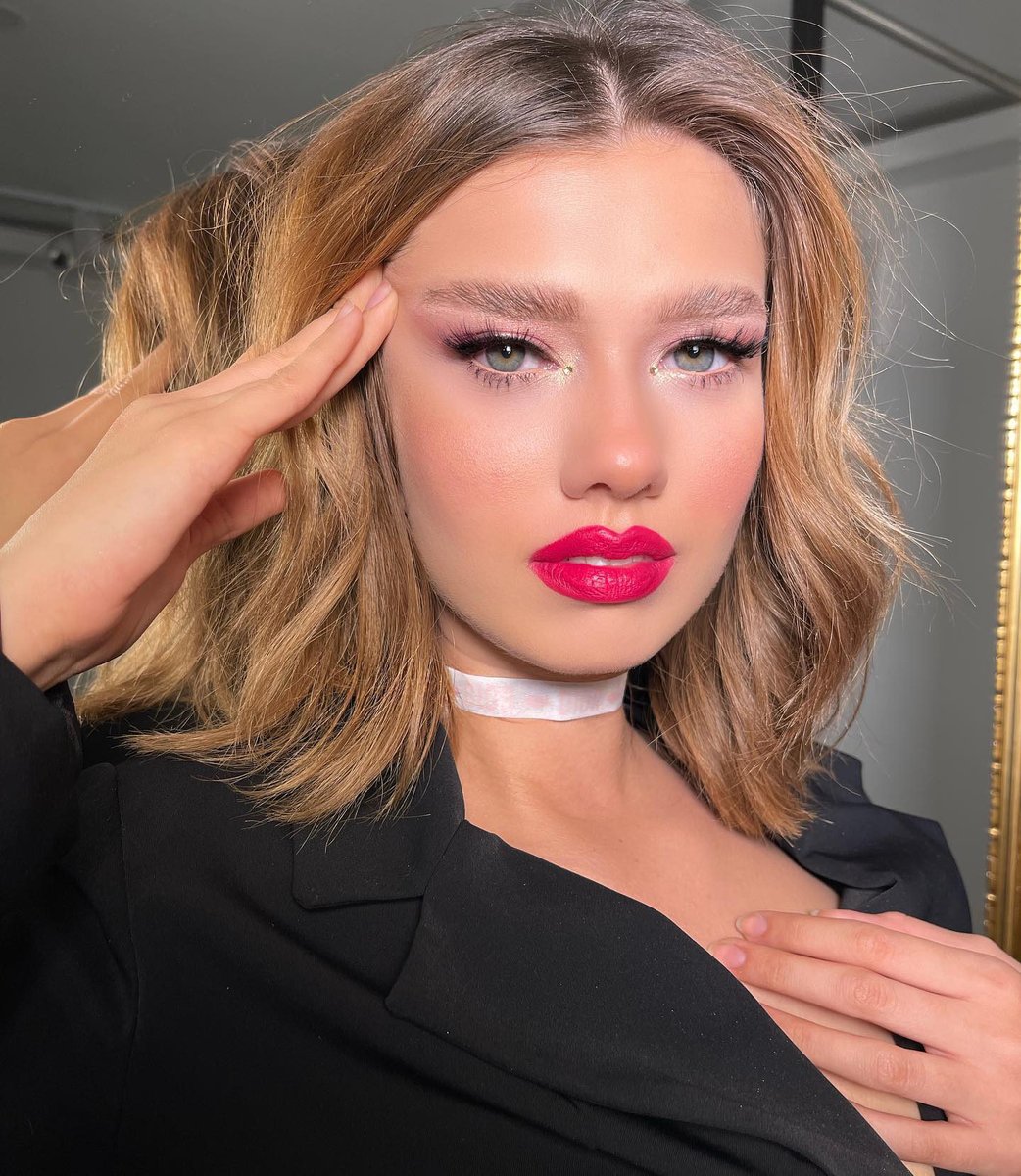 MorpheBrushes's tweet image. Where are you wearing this glam to? ✨👄❤️​

Regram: IG @muberyasaglam ​
#MorpheBabe #Morphe #MorpheBrushes