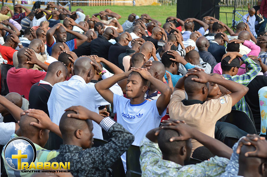 IAmLesegoDaniel's tweet photo. 𝗠𝗘𝗡’𝗦 𝗣𝗥𝗔𝗬𝗘𝗥 #MenForGod #PrayerForThanksGiving #KnowledgeWithInception We invite all men to attend the prayer session on 31 Dec 2021 @ 17:00-19:00.Let us proceed into 2022 trusting that God will take care of us and that His plans will prosper us rather than harm us. https://t.co/tS5tPPxWEo