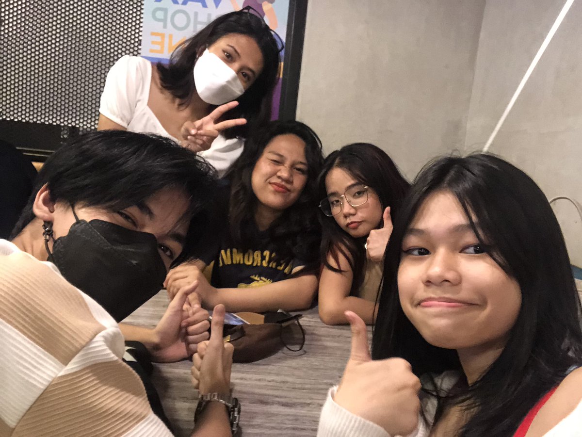 joshmgldly's tweet photo. rlly lucky to have an internet friends like them https://t.co/wlTH8UF4mZ