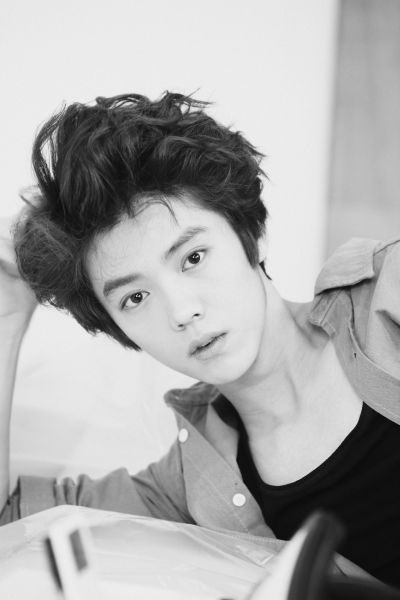 #LUHAN10thAnniversary 💛