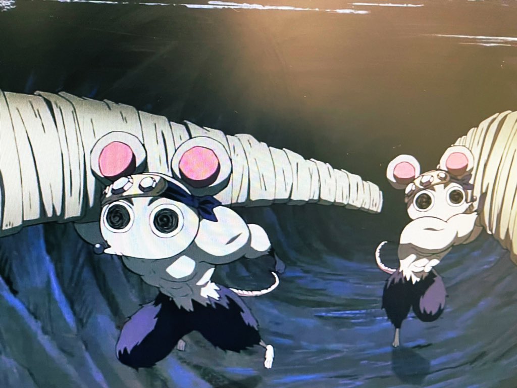 ムキムキねずみ🐭『大正コソコソ噂話』では…ミッキーマウスみたいに