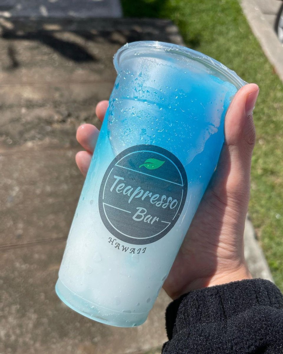 _mjdas_'s tweet photo. Share a pic of your #XRelixir & tag us for a chance to be reshared! Via @xr_devin: Try our new “XR Elixir” (lychee slush) from @teapressobarhawaii now! So delicious and refreshing ❄️
A portion of the proceeds from the XR Elixir drink will go to @keikiokaaina_hawaii! https://t.co/eQrRO4bFrj