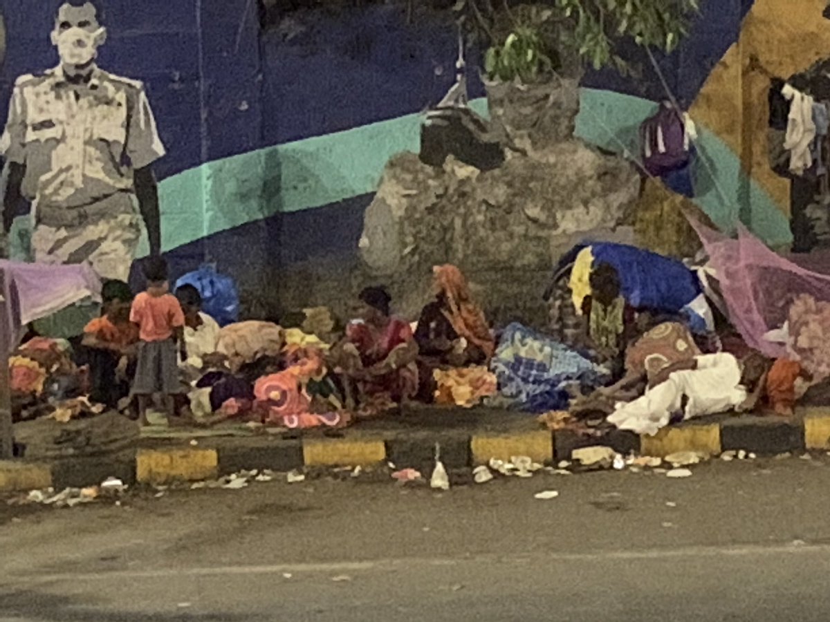 Mahim resident (@mahim_resident) on Twitter photo Ward officer and nodal officer of #SwachhBharat <a href="/DighavkarKiran/">KIRAN DIGHAVKAR</a> pls explain why footpath outside Mahim rly stn continues to be a mess. Pls see this evening’s pic. Do you still expect citizens to accept your excuse that <a href="/MumbaiPolice/">मुंबई पोलीस - Mumbai Police</a> is to blame? Then why run a maintenance dept? Ward officer and nodal officer of #SwachhBharat <a href="/DighavkarKiran/">KIRAN DIGHAVKAR</a> pls explain why footpath outside Mahim rly stn continues to be a mess. Pls see this evening’s pic. Do you still expect citizens to accept your excuse that <a href="/MumbaiPolice/">मुंबई पोलीस - Mumbai Police</a> is to blame? Then why run a maintenance dept?