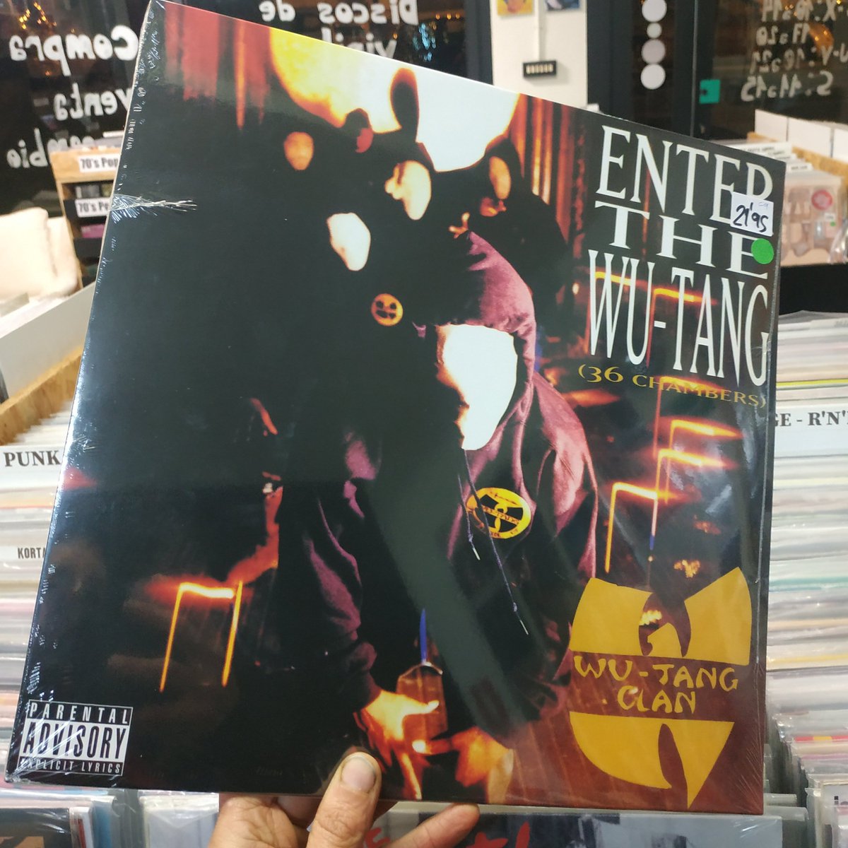 _Altafidelidad's tweet photo. Con la publicación de su álbum debut en 1993 Enter the Wu-Tang: 36 Chambers no sólo impactaron fuertemente en el género, sino que inventaron un estilo nuevo de hip-hop: el rap hardcore. https://t.co/jcBWoU7Mqu #wutang #discosimprescindibles #discosdevinilo #raphardcore #hiphop https://t.co/IPt8rxvKtk
