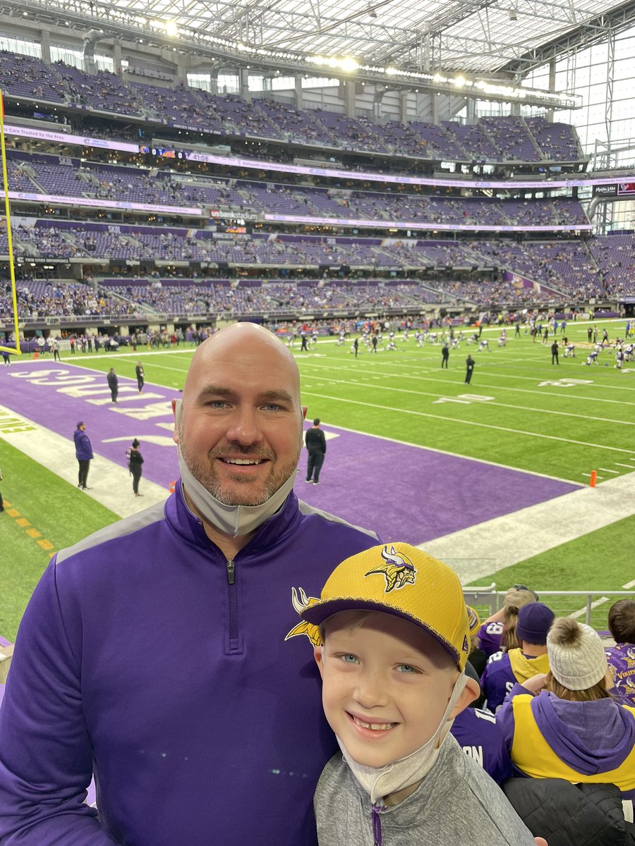 BenjaminWogen's tweet photo. Mac’s first ever Vikings game!! #Skol https://t.co/2y0owmK8dm