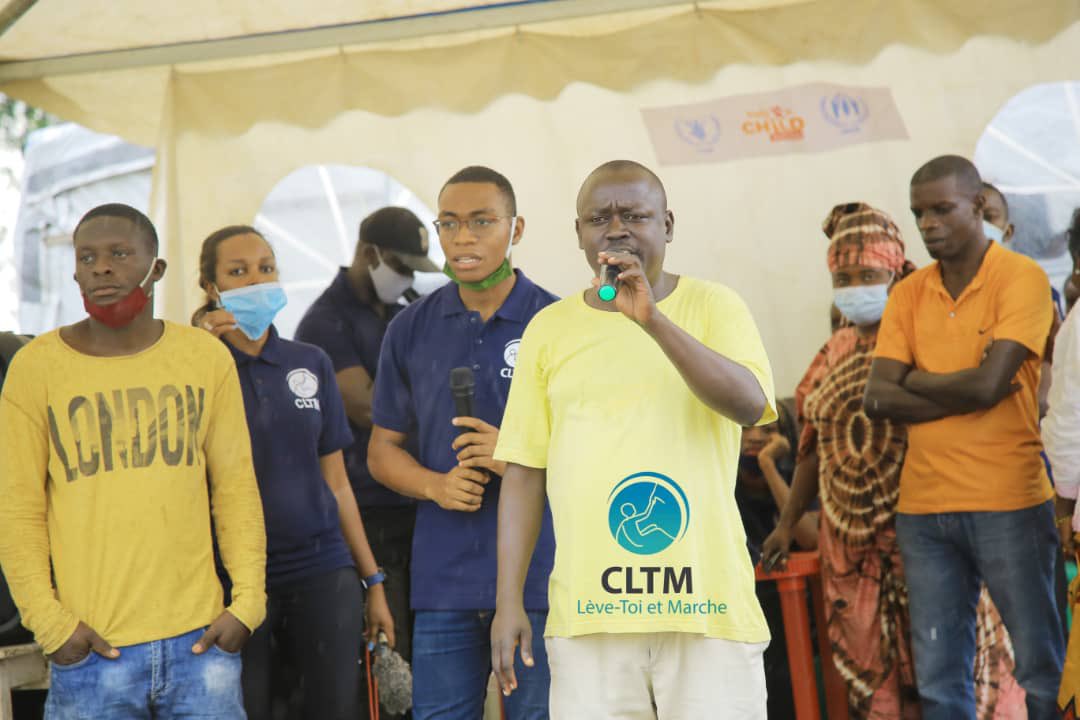 OumarDave's tweet photo. Noël une occasion de partager, j’étais honoré d’être animateur @kinyinya site 2 #gatumba
@ACLTM https://t.co/UQKgYoP1cU
