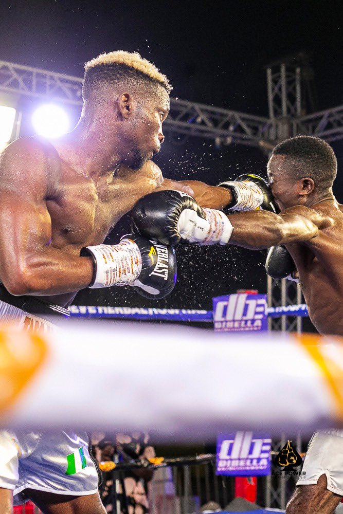 AcePowerBoxing's tweet photo. What a fight we had last night… great contest from the two boxers… But in the end @oluwaseunjosh10 won by TKO in round 7… what a contest @LaPalmRoyalB gave us! #boxing #BrawlStars #boxinginghana #wahabmalinyingi #acetvgh #acetvghana #africanboxing #tanzaniaboxing https://t.co/HThzOXElrK
