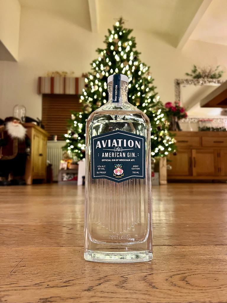 When your gorgeous godson <a href="/Diorcv/">Dior Angus</a> leaves this little beauty under your tree, feel free to send a singed tag Mr <a href="/VancityReynolds/">Ryan Reynolds</a> don’t be shy😘 <a href="/Wrexham_AFC/">Wrexham AFC</a> #hesperfumeandsteak