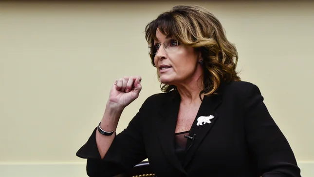 Sarah Palin says she'll get coronavirus vaccine "over my dead body" hill.cm/9sPVJar