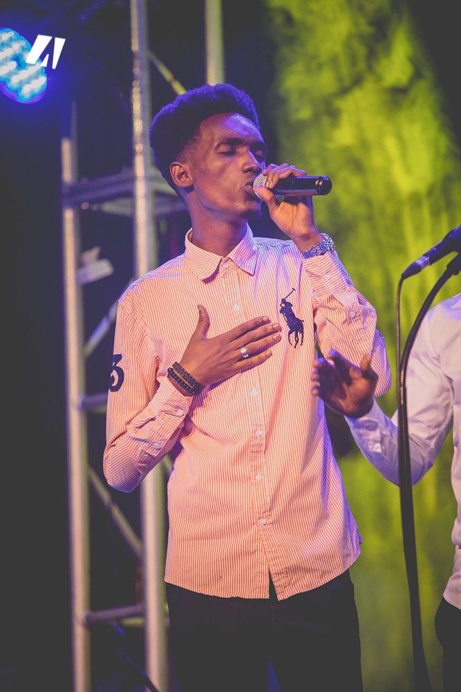 akezanet's tweet photo. 🔴🔵 KAINOS EVENT
Beau passage du groupe "Sons of the Morning Star (SMS)" qui ont repris accapella des morceaux célèbres de Noël.
#lesbeautesdecheznous
#akezanet
#KainosEvent
#Gospel
#Burundi https://t.co/tw69k7TZEo