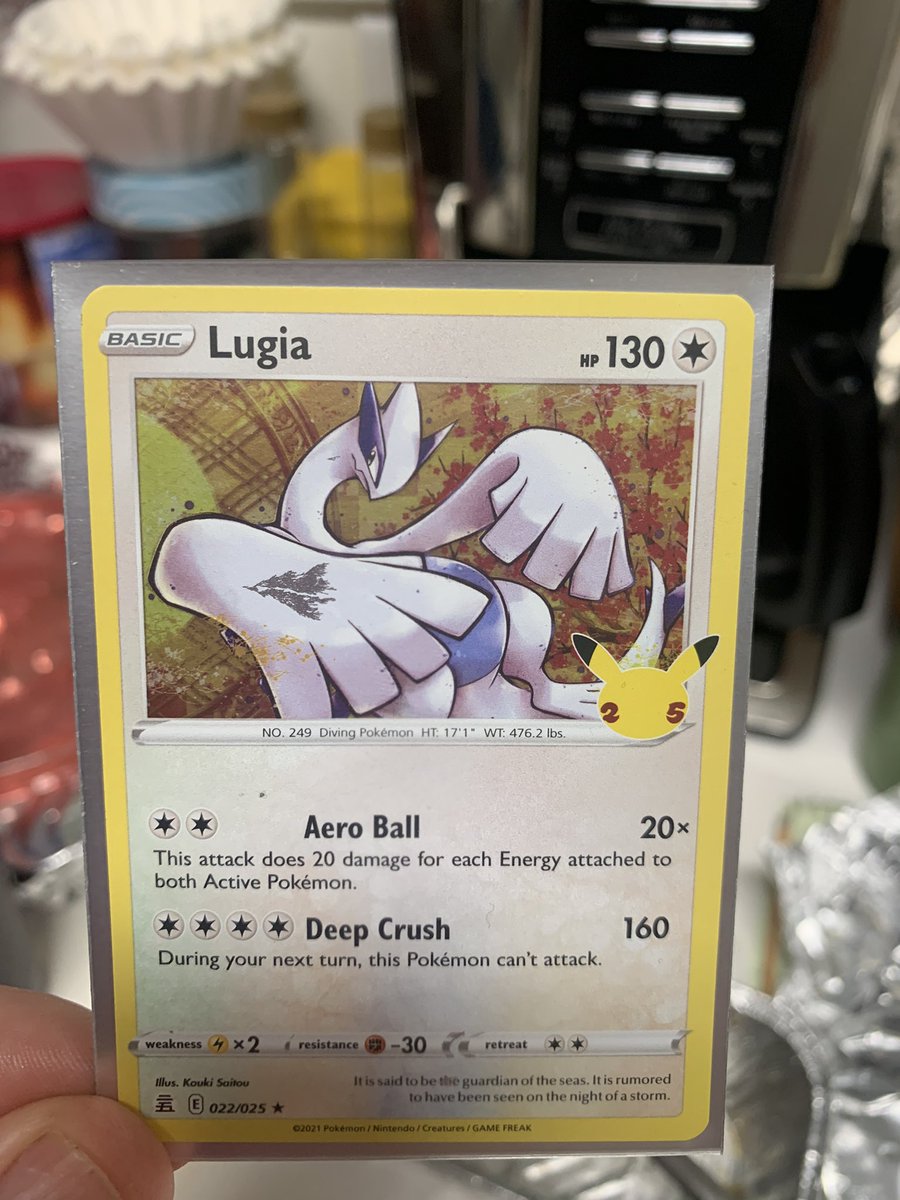 cfitgnome's tweet photo. Anyone got an idea what this wing is about?  I cannot find another one like it!  I thought it may have something to do with “Silver Wing”, but still can’t find any info. Any of you can help? #Pokemon #tcg #lugia #pokemonTCG #misprint #rare https://t.co/yTIjL0veWD