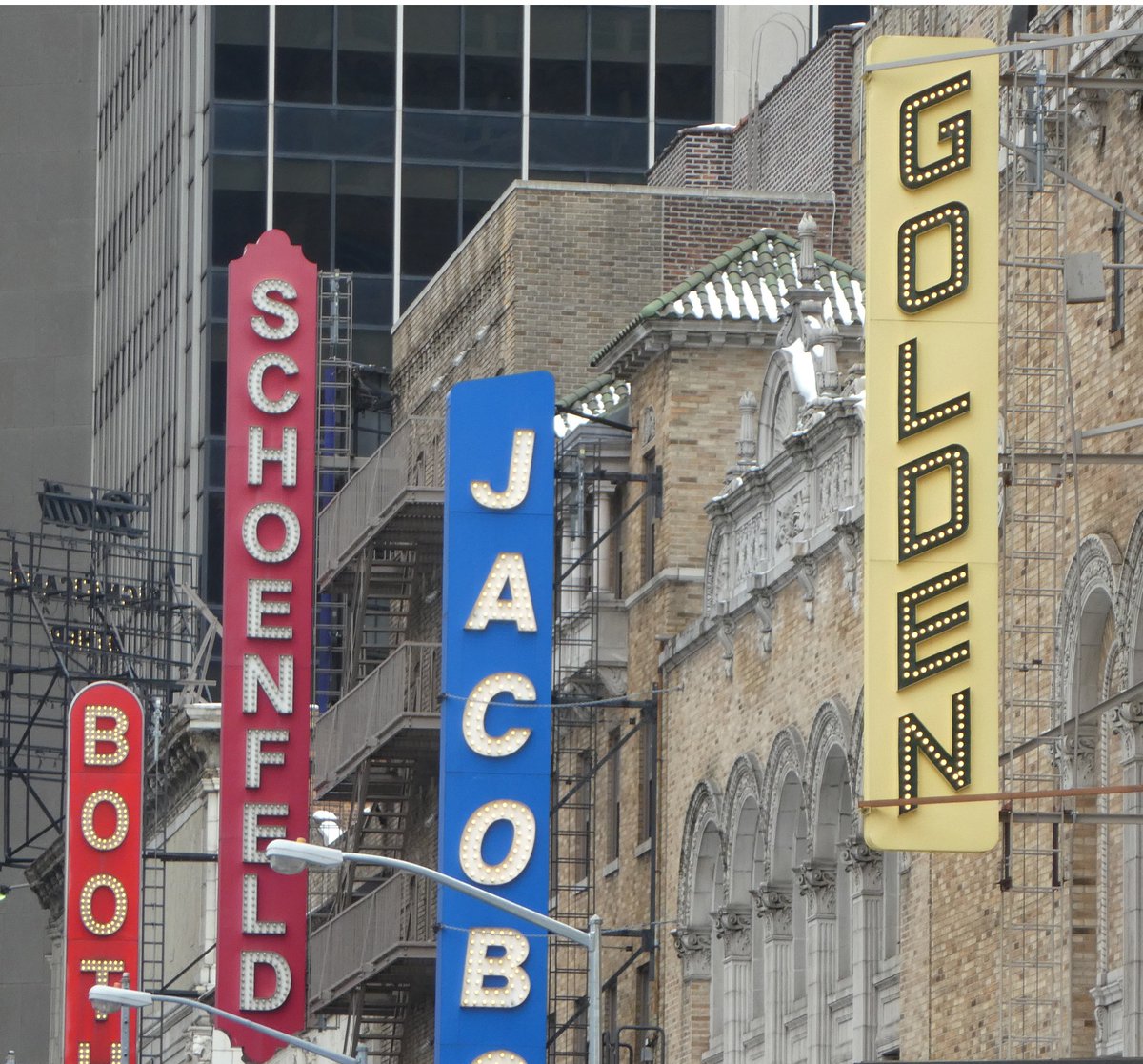 ShubertOrg's tweet photo. Whether you're visiting #NYC or a native New Yorker, #Broadway is open and ready to entertain you! Visit https://t.co/hyKWUgWHN6 to find up to date show times and performances, and experience the magic of live theatre. https://t.co/zMoefe4Kh6
