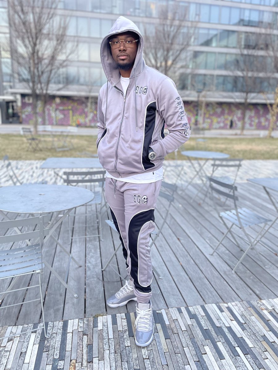 ShonuffRoss_'s tweet photo. DaTrillest🖤 Mr.Put That Shit On🔥🔥🔥  #FatalEgo Sweat Suits dropping real soon!! https://t.co/DB8gQQMFHP