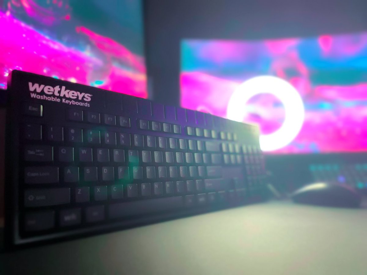 Big shoutout to the team over at <a href="/WetKeys/">WetKeys Washable Keyboards</a> for allowing me to test out their completely #Washable product! 🤤 Now I can work at my desk worry free of liquid spills ruining my keyboard &amp; mouse. Check ‘em out!👍 #ad
