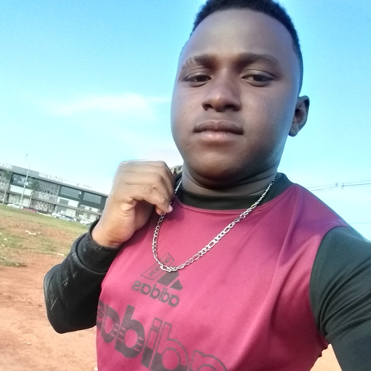 Givanil50353809's tweet photo. #NewProfilePic https://t.co/LKLO4c6A4i