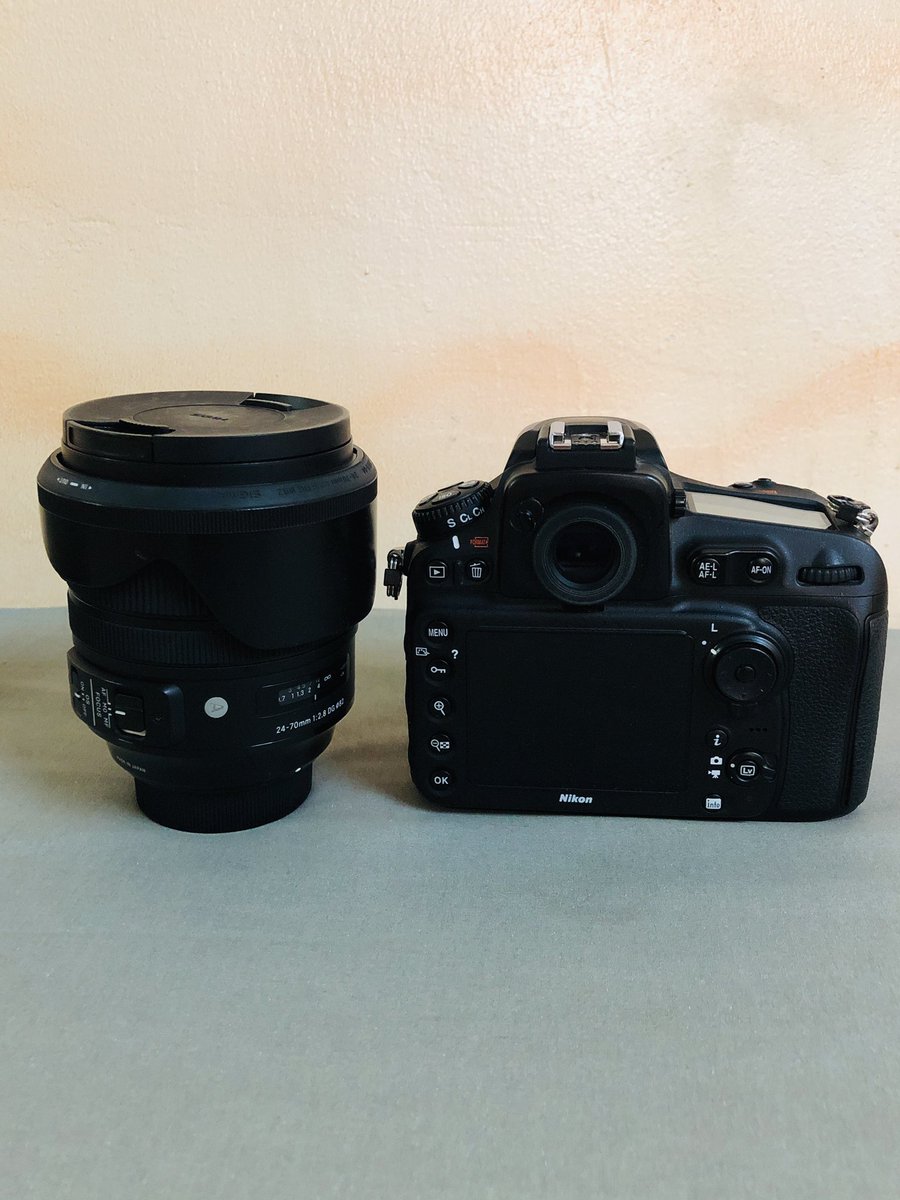 بيع كاميرا نيكون 810D مستعمله شوف صور الي جاد في شراء يتواصل خاص 97692662