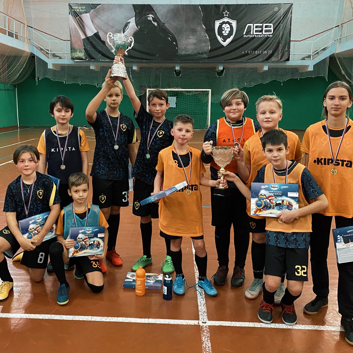 Мы справились на отлично! Дальнейшие планы: развитие клуба. Запланированы глобальные перемены. Жду не дождусь претворить их в жизнь.