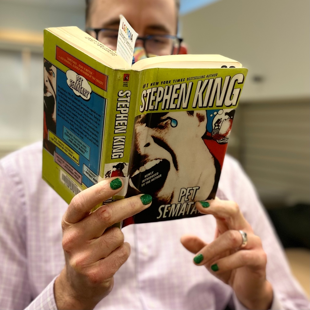 SDPublicLibrary's tweet image. Missing the library? Wanting to curl up with a good read? Don’t forget, our eLibrary is available 24/7! #mySDPL sandiego.gov/eLibrary