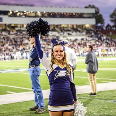ryleewatson23's tweet photo. #NewProfilePic https://t.co/sIz8cqgcPu