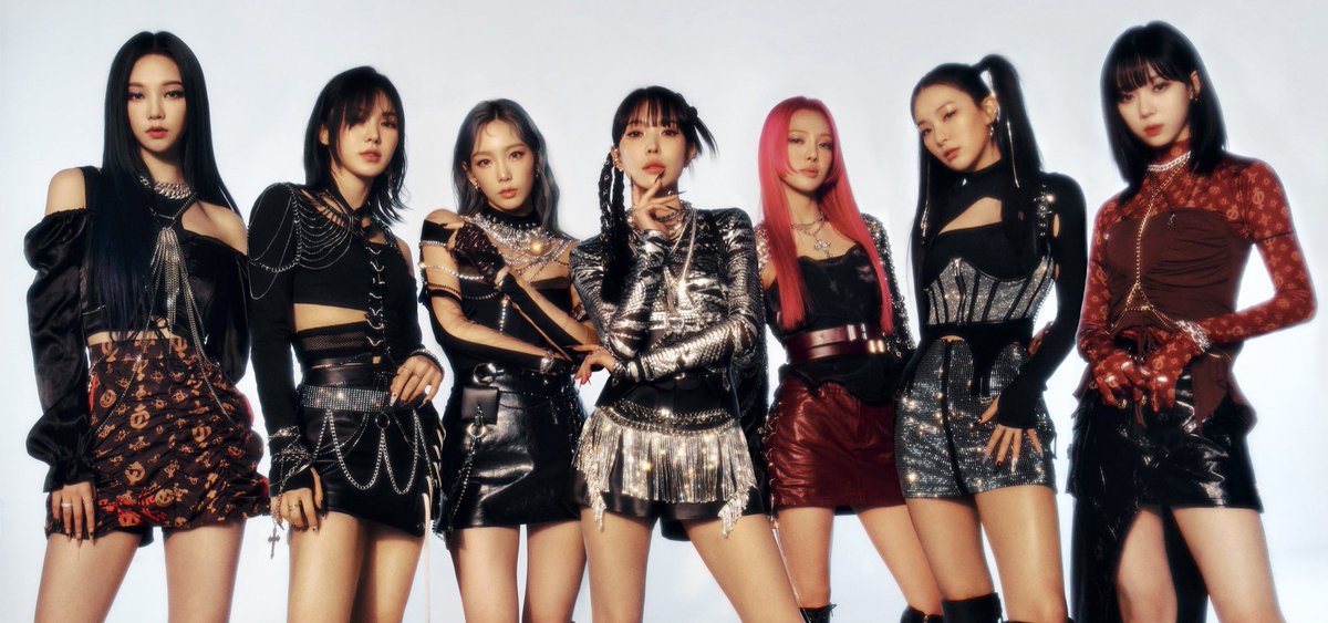 LE CONCENTRÉ DE TALENT DANS UN SEUL GG ?! Je crois que vous vous rendez pas compte que rien que sur la vocal line elles vont tout détruire j’ai trop hâte