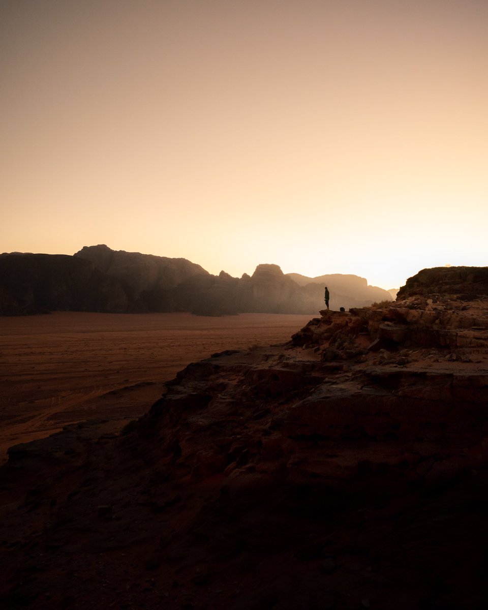lostventurer_'s tweet photo. Welcome to Mars on Earth! 🚀 #jordan https://t.co/OQ4vLhCVvT