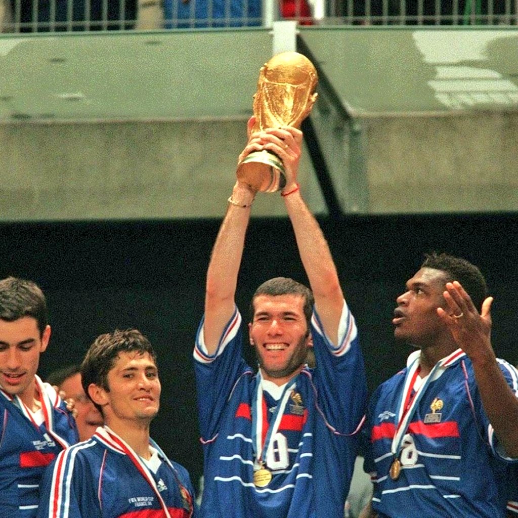 Vincent_1393's tweet photo. C'est triste, mais le seul qui n'a jamais joué à l'OM est marseillais... https://t.co/aeVc9XQXt7