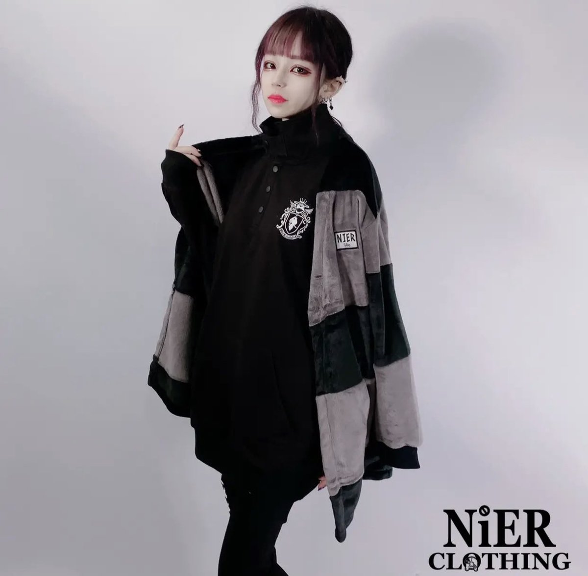 NieR_tokyo's tweet photo. 🎁本日〆切プレゼント企画🎁

バイカラーふわもこカーディガン
【GRAY×BLACK】

🎁3名様にプレゼント🎁

ユニセックスアイテムです🐰

◼応募方法
フォロー(@NieR_tokyo) &amp; RT
◼締切〆  本日24時

※鍵垢の方も対象内です。
是非ご参加ください🙇‍♂️🙇‍♀️ https://t.co/NebrMiD4bM