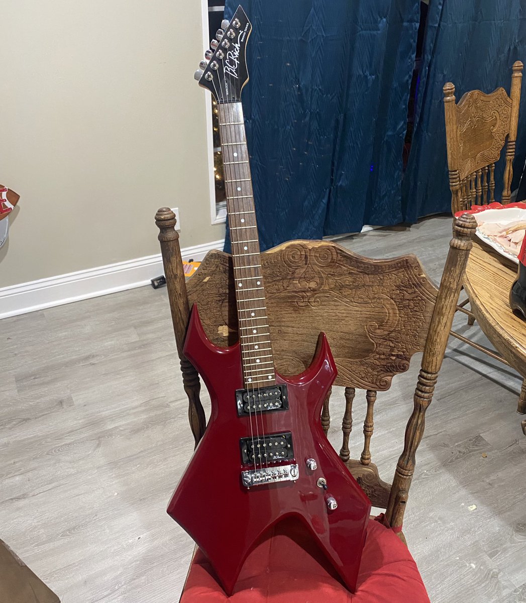 theACMerkel's tweet photo. New Guitar Day!
Aka Christmas Eve.
The #GifWizard got a B.C. Rich #Warlock
It’s a base model but I’m going to hotrod it anyway! Had one ages ago. This will bring back some memories.
@OfficialBCRich https://t.co/RtDLFZ5n67