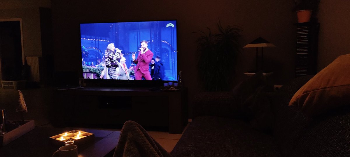 Dekentje, drankje, hapje en genieten van #thestreamers