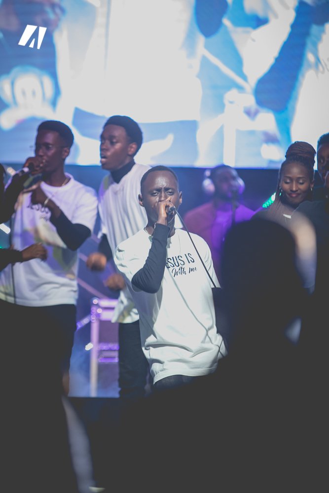 akezanet's tweet photo. 🔴🔵 KAINOS EVENT
La joie est à son comble avec le groupe "More Than Conqueror (MTC)"
#lesbeautesdecheznous
#akezanet
#KainosEvent
#Gospel
#Burundi https://t.co/6R6Pz8IyIn