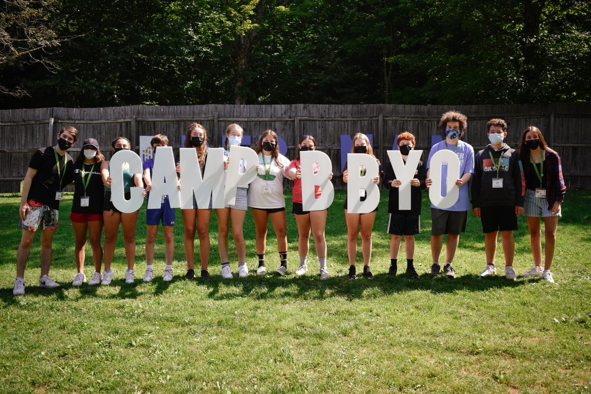 BBYOInsider's tweet photo. Calling all current 8th graders! ☎️📞🤙 We want you to join us THIS SUMMER ☀️ at #CampBBYO. You'll enjoy a wide range of fun camp activities, including sports, swimming, music, art, and more! 🚀 Interested? Head to https://t.co/P8uFXe0XLG to check it outtttttt. 😎 https://t.co/MST5hG2ood