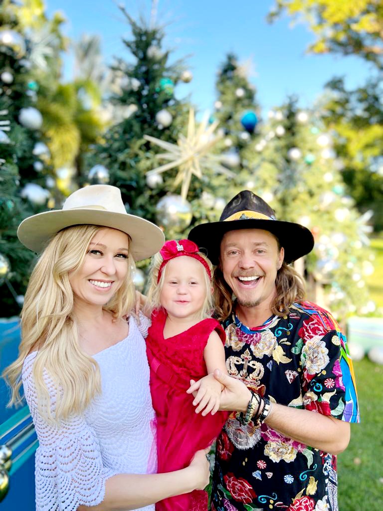 If we experienced life through the eyes of a child, everything would be  magical and extraordinary.