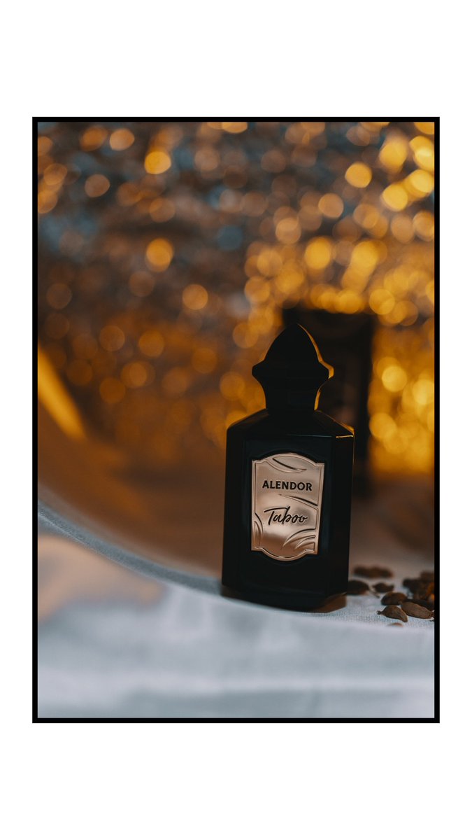 dmzboutique's tweet photo. Happy Holidays.
In the frame: Taboo @Alendorparfums 
Beautiful fresh citrusy &amp; spicy fragrance.
#Perfume #Christmas2021 https://t.co/xv6iFZxbh7