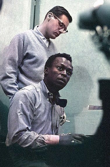 John_ichi_'s tweet image. Miles Davis and Bill Evans
“Kind of Blue” session, 1959.
#jazz #jazzgiants #trumpet ＃jazzpiano