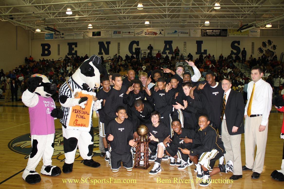 irmobasketball's tweet photo. #Throwback to 2010 when the Yellow Jackets took down Memphis Central High School to win the @CFAClassic. We look to recreate that magic starting tomorrow! https://t.co/xTOYN3e4V5