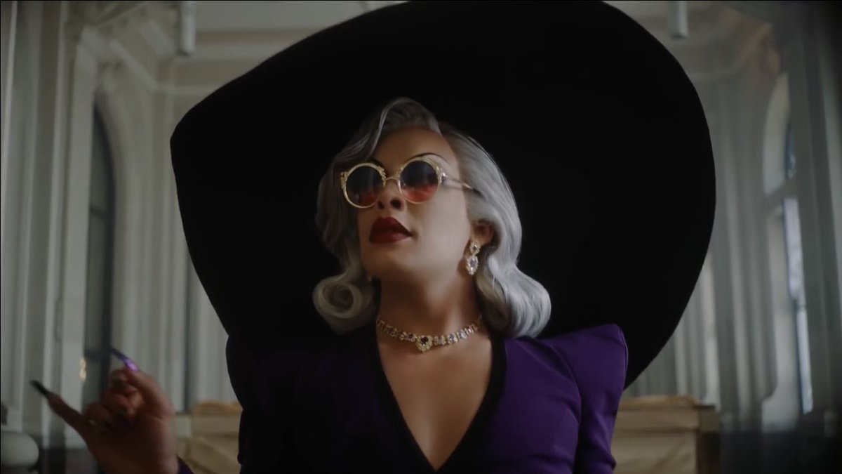 tracklist's tweet photo. QUE ANO PARA GLORIA GROOVE! 

Recebendo muito reconhecimento da ARTISTA que ela é 🥺❤️ https://t.co/GBElperSpS