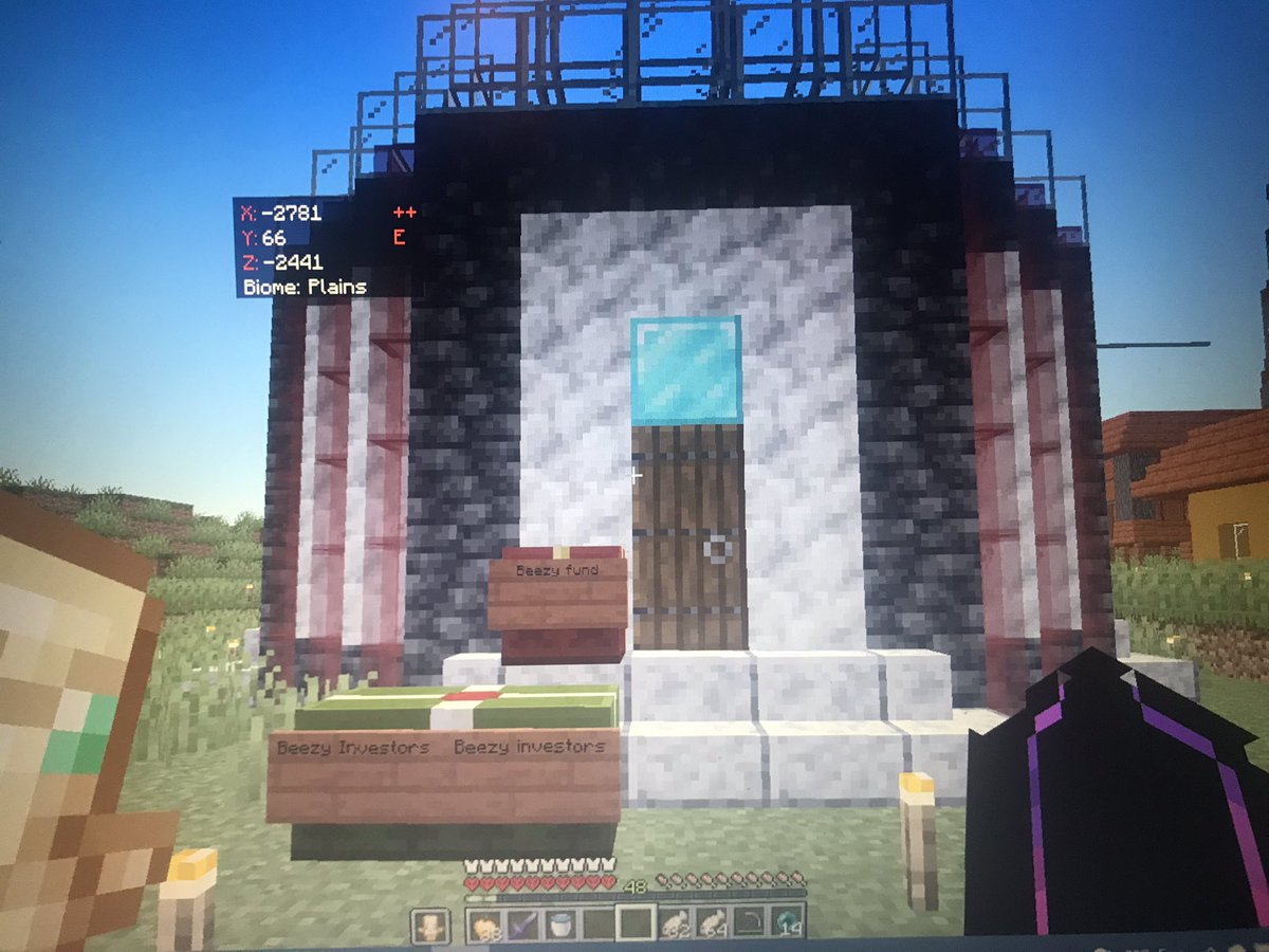 TrollerEst's tweet image. My cute bee 🐝🥰 going into her new home, beezy 25.12.2021-…
also @Tloungey released a new role on discord related to beezy :D
#bee #Minecraft #cute #TrollCore #viraltwitter