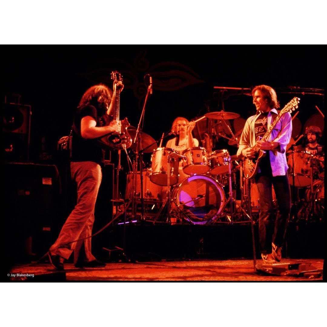 BobWeir's tweet photo. On this day in 1979, kicking off what would become Brent Mydland's first New Year's run with 5 nights at the Oakland Auditorium. What a time this was in @GratefulDead history...Drop a comment if you ventured to a show on this run! 📸: @JayBlakesberg https://t.co/z3qXbKAQ0T