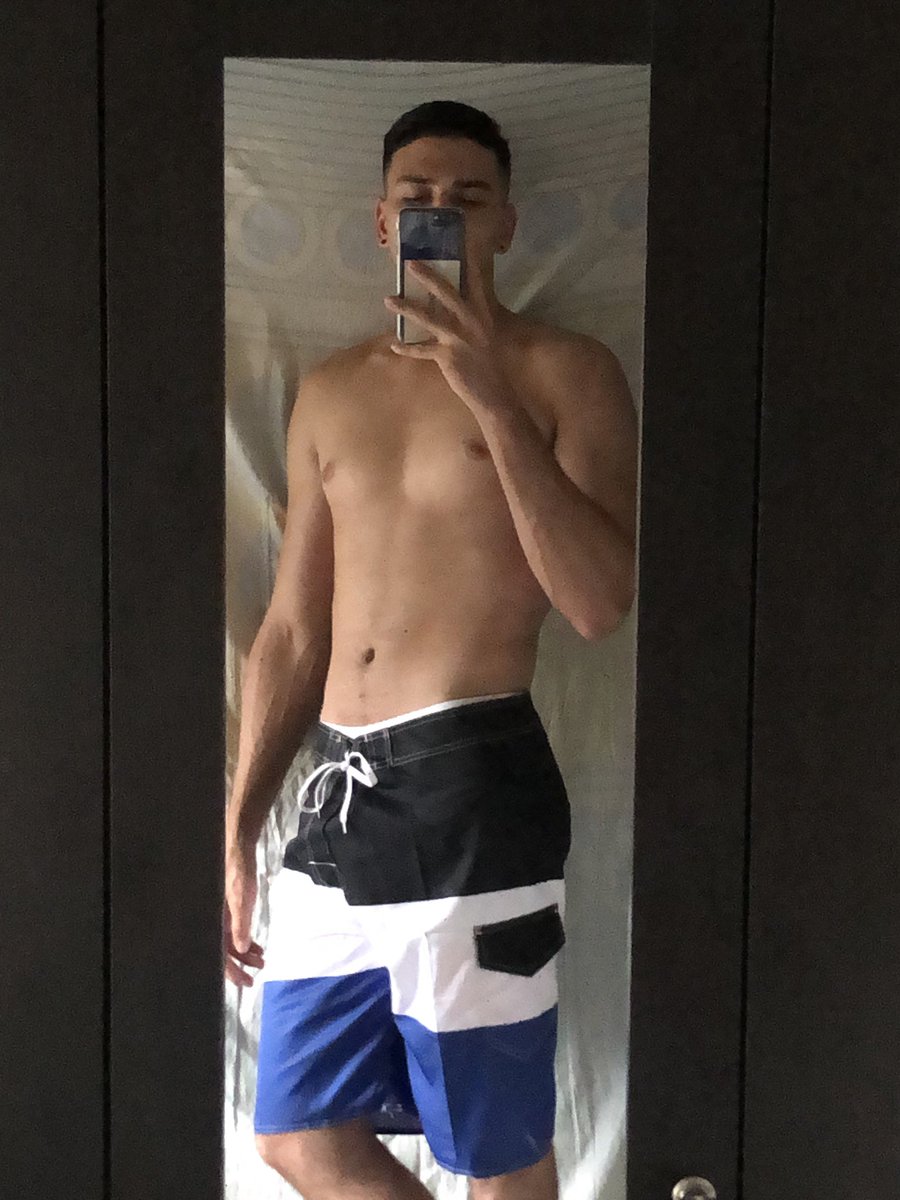 alejandro_0997's tweet photo. 🥴🥴 https://t.co/Qgfp6Z0cxq