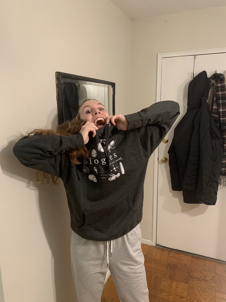 izzfizz16's tweet photo. My boyfriend got me the best Christmas present ever!!!! @Ologies I can finally rep my favorite podcast ❤️❤️❤️ https://t.co/2Mz1JuUxXm