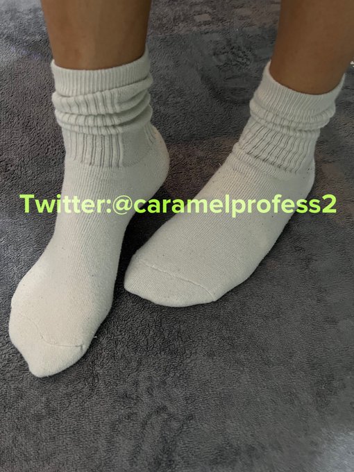 Goodnight sock lovers ❤️  🎅🏽 It&rsquo;s been a wonderful weekend 🎄 https://t.co/RyymRFjL0q