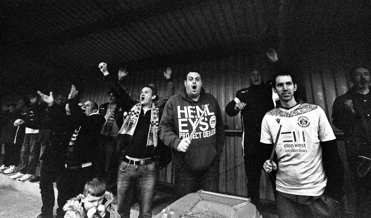 richardwatto's tweet photo. (a) 3-2 @OxCityFC v @sloughtownfc #BoxingDay #rebels #fanseyeview in B&W @OxfordCityFC @SloughTownFans @OCFCBR @SloughTownST @OxUtdExiles @SloughFanCam good ⚽️ afternoon had by all, apart from one idiot🤣#hoops https://t.co/SLnuQo1JLV